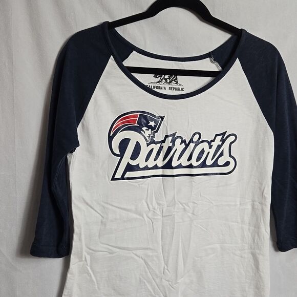 🖤5/$20🖤 PATRIOTS.. shirt.. - Picture 2 of 10